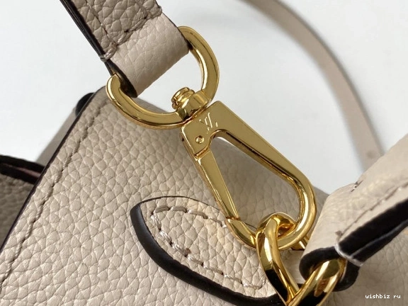 WIS LOUIS MM VUITTON EVER BB LOCKME 0821